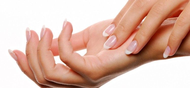 Parliamone | Salute a rischio con la ricostruzione in gel delle unghie?
